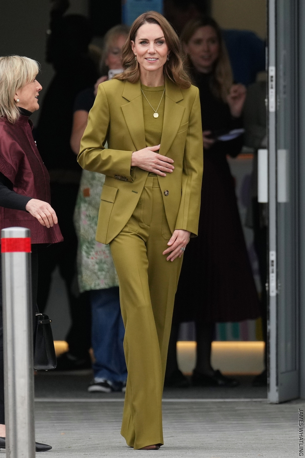 Olive in Oxford: Kate Middleton wears autumn’s trending hue for ‘messy play’ session with kids