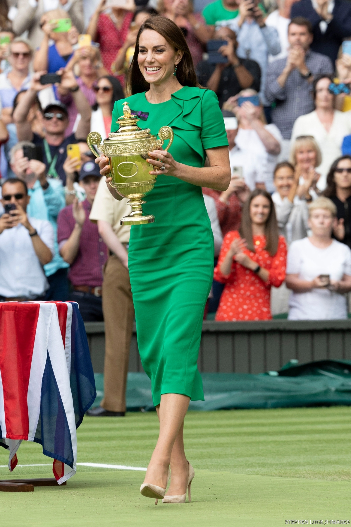 Kate Middleton wearing an emerald green Roland Mouret midi dress at the 2023 Wimbledon Men's Final