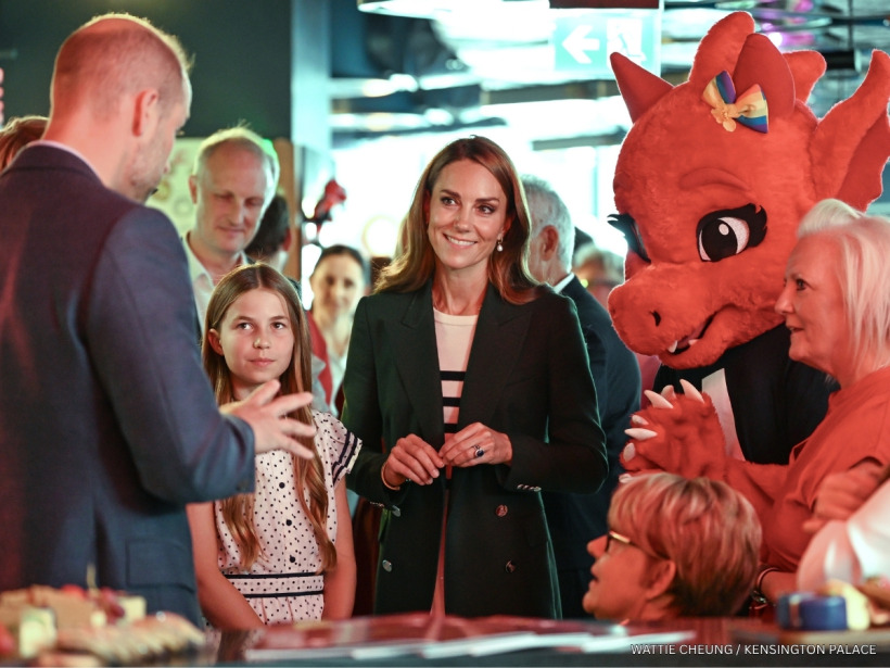 Kate Middleton with Gwen the Dragon mascot at Wales House